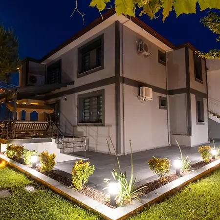 Daire Select Cunda - Sea View With Garden 2 Bedroom At Cunda Island Ayvalı