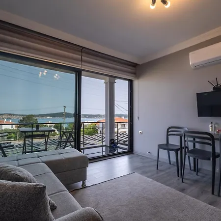 Daire Select Cunda - Sea View With Garden 2 Bedroom At Cunda Island Ayvalı