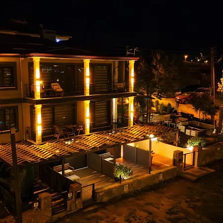 Select Cunda - Sea View With Garden 2 Bedroom At Cunda Island 아파트 *