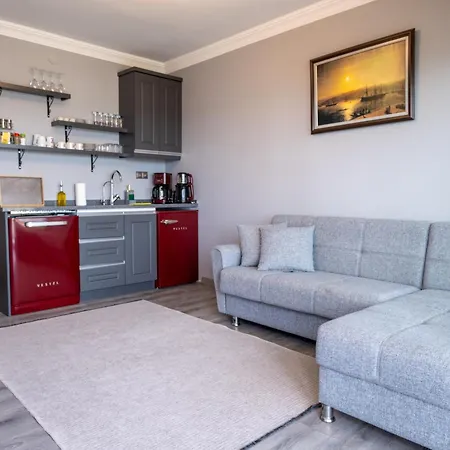 Daire Select Cunda - Sea View With Garden 2 Bedroom At Cunda Island