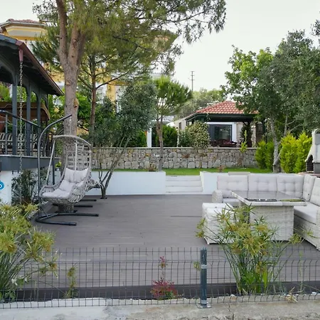 Select Cunda - Sea View With Garden 2 Bedroom At Cunda Island アパート Ayvalı