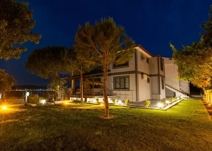 Apartamento Select Cunda - Sea View With Garden 2 Bedroom At Cunda Island